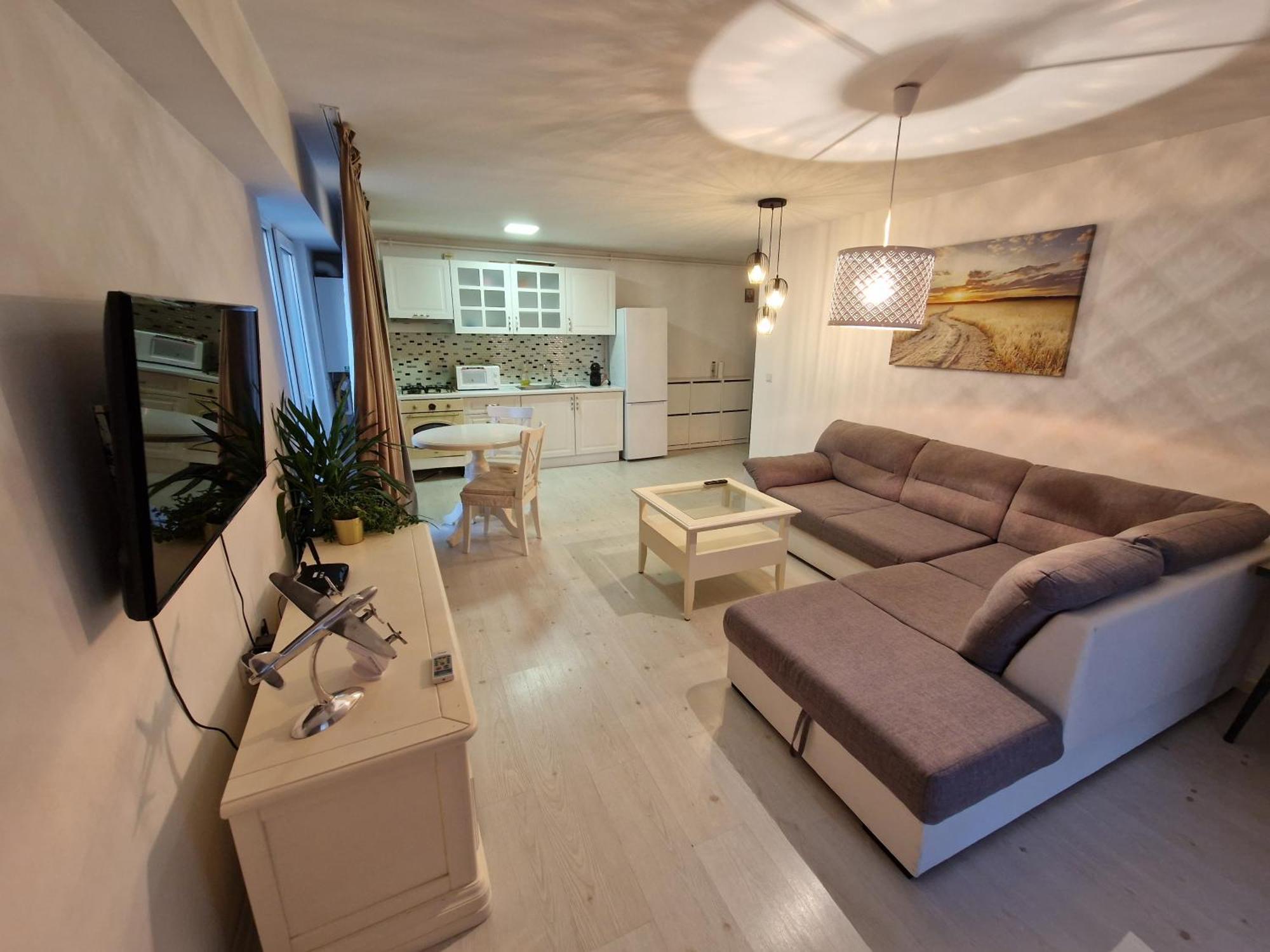 Wizz Pilot Residence Отопень Екстер'єр фото